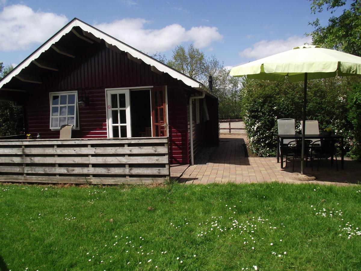 Vakantiehuisjes Landgoed Sonneborghe Kollumerzwaag Kültér fotó