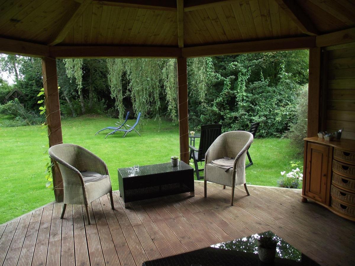 Vakantiehuisjes Landgoed Sonneborghe Kollumerzwaag Kültér fotó