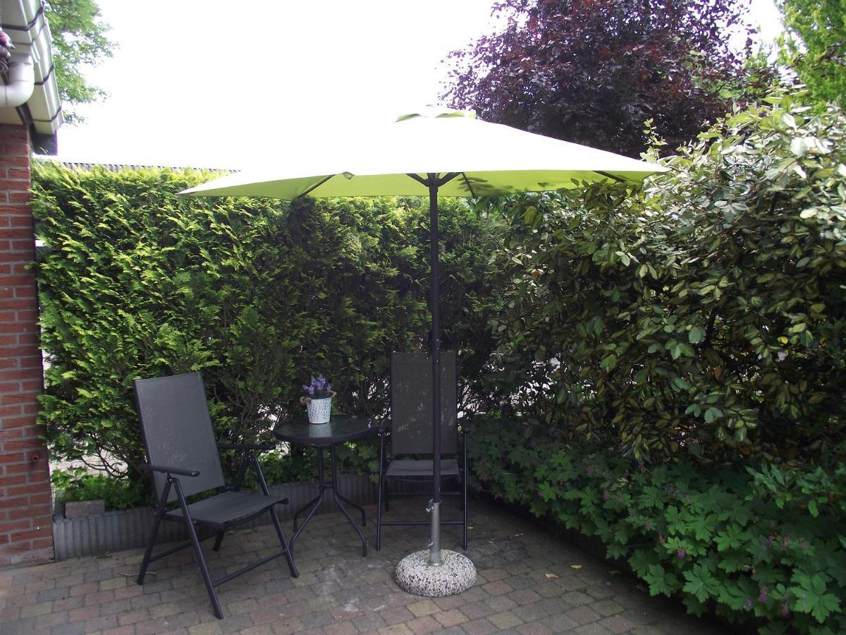 Vakantiehuisjes Landgoed Sonneborghe Kollumerzwaag Kültér fotó