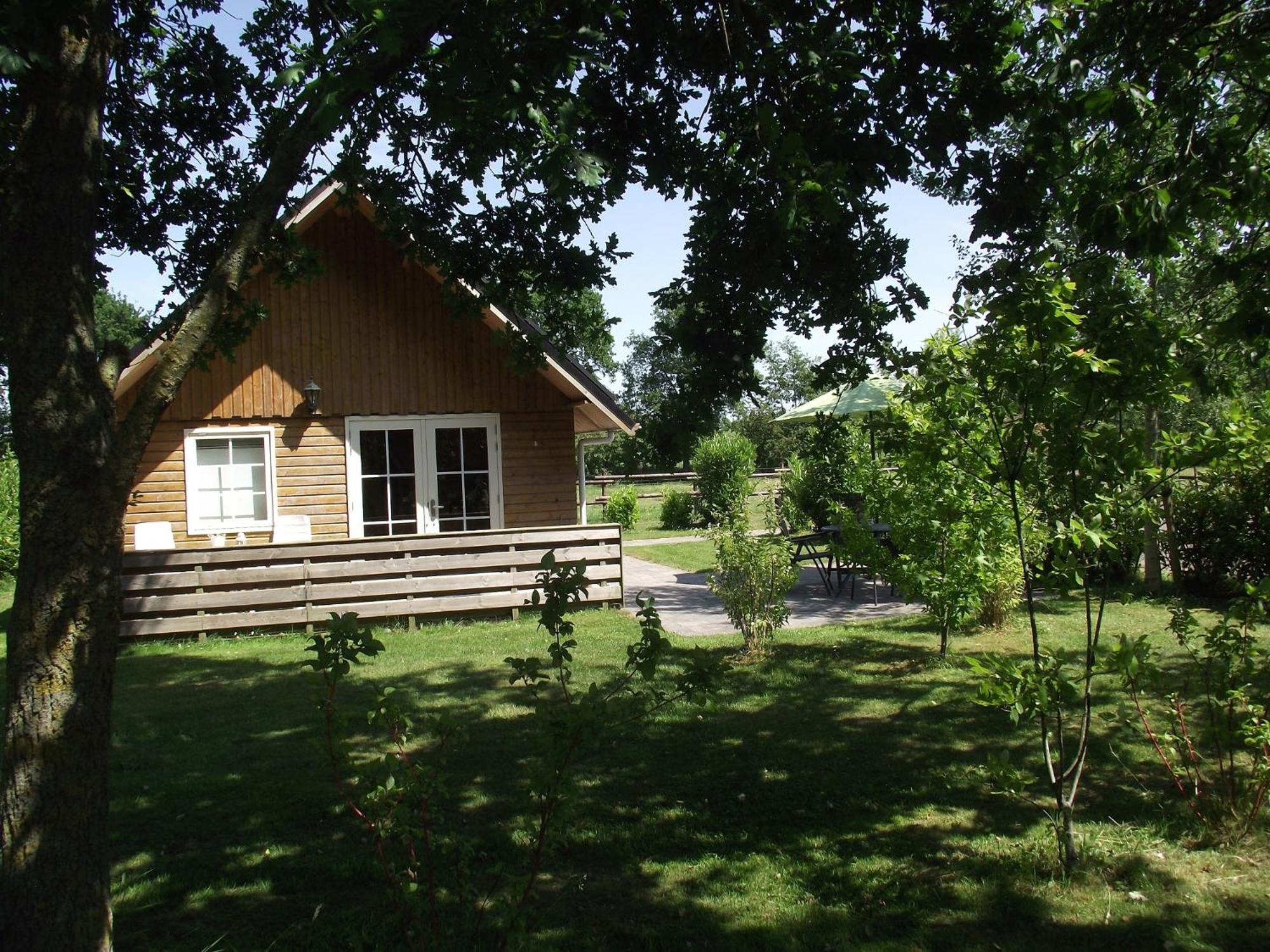 Vakantiehuisjes Landgoed Sonneborghe Kollumerzwaag Kültér fotó