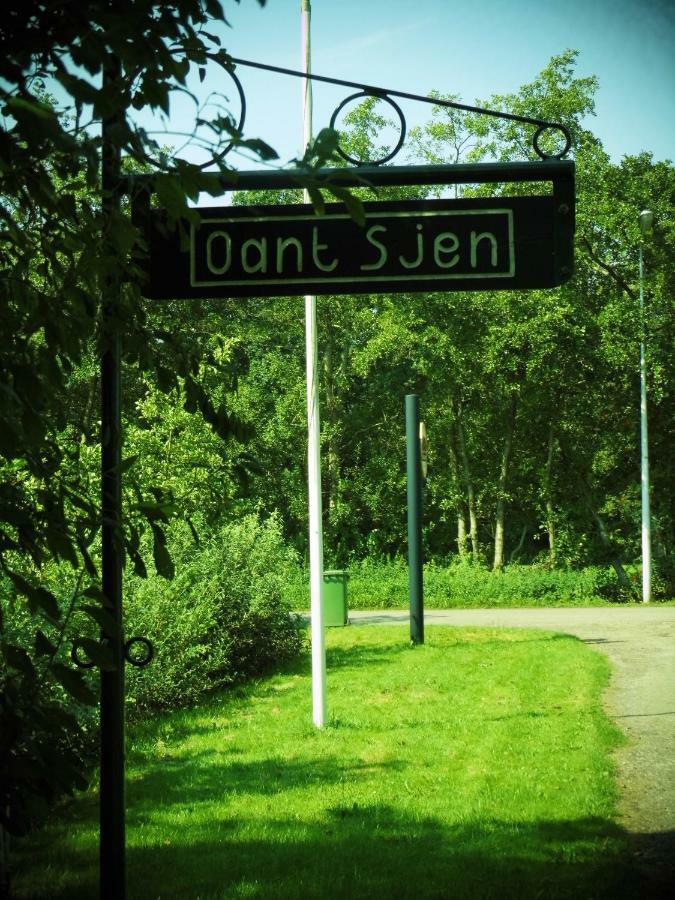 Vakantiehuisjes Landgoed Sonneborghe Kollumerzwaag Kültér fotó