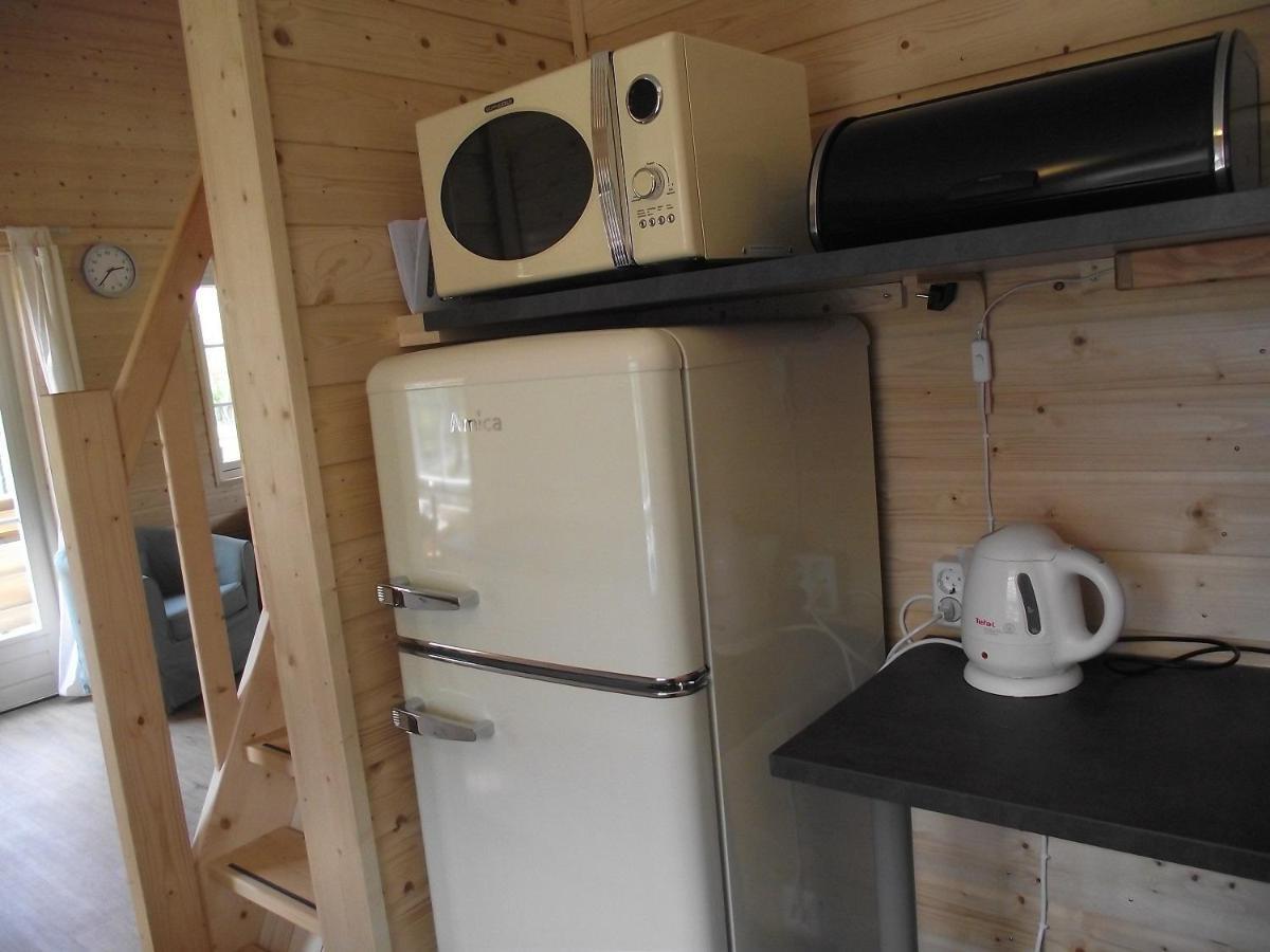 Vakantiehuisjes Landgoed Sonneborghe Kollumerzwaag Kültér fotó